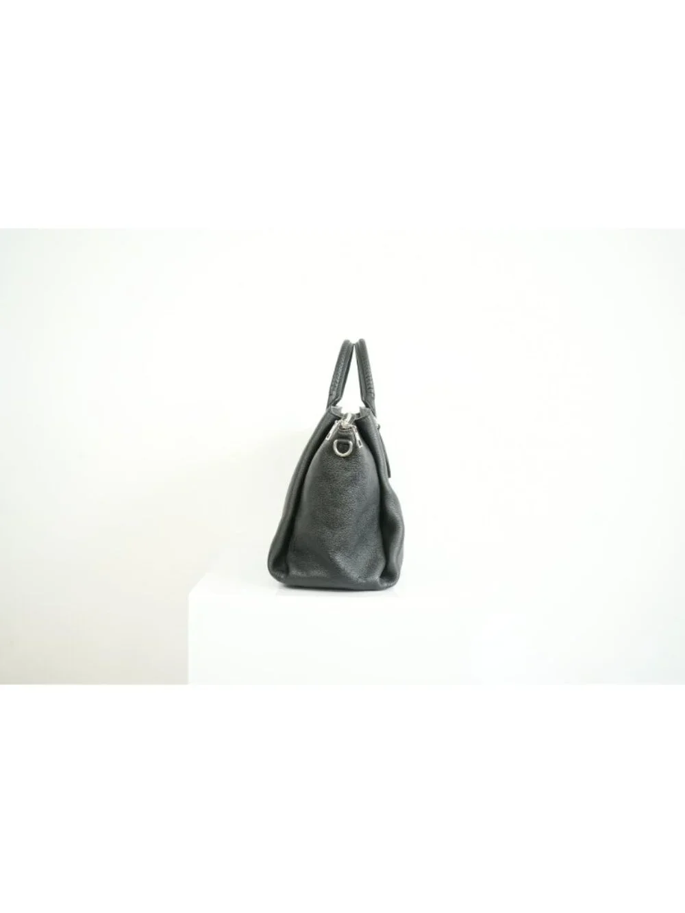Louis Vuitton Black Monogram Mahina Haumea Perforated Calfskin Leather
